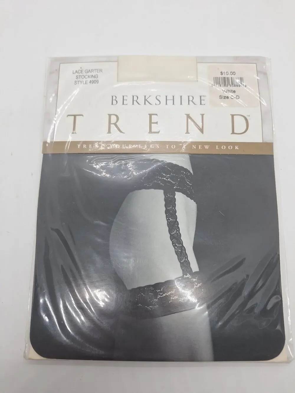 Vintage Berkshire Trend Lace Garter Stocking White Style 4909 Size C-D